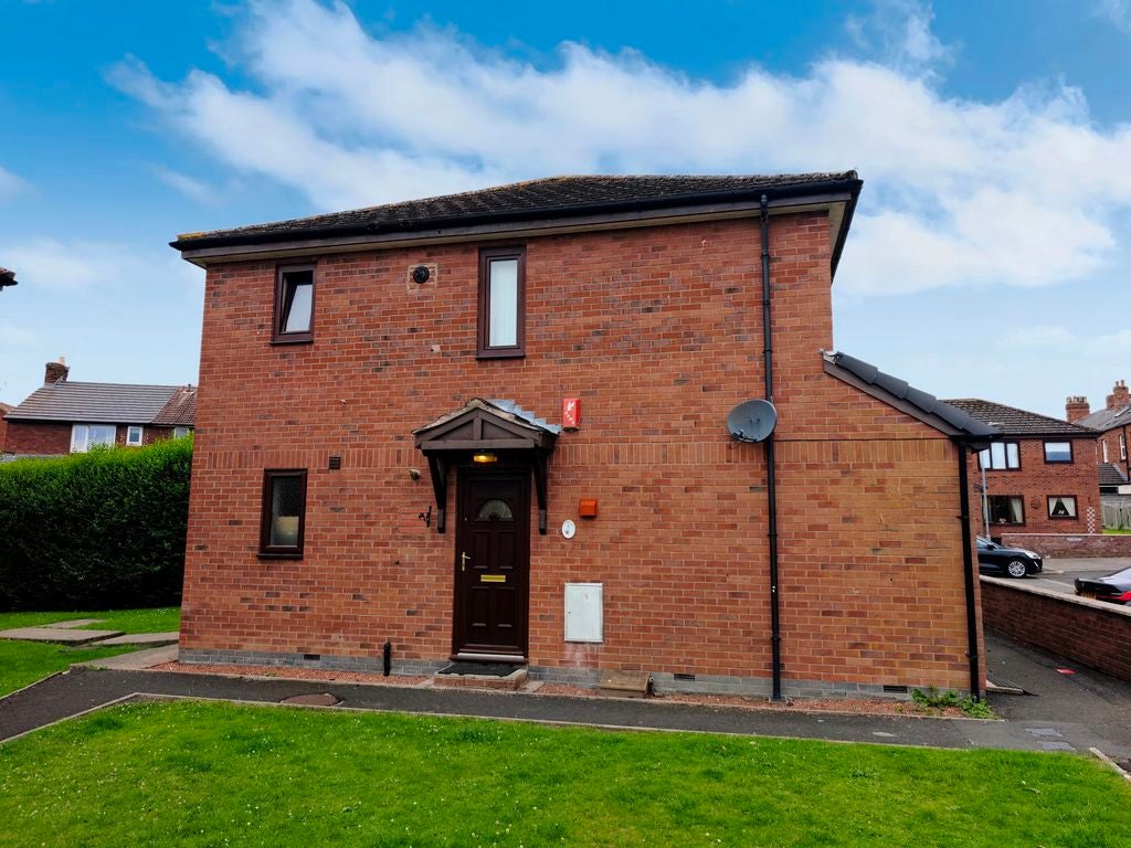 Flat Collin Place in Carlisle