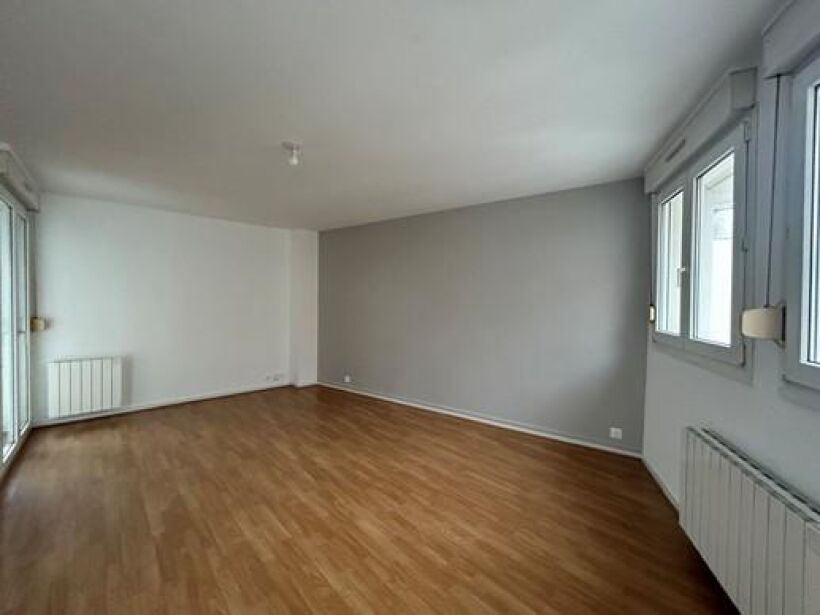 Flat Place Drouet d'Erlon in Reims
