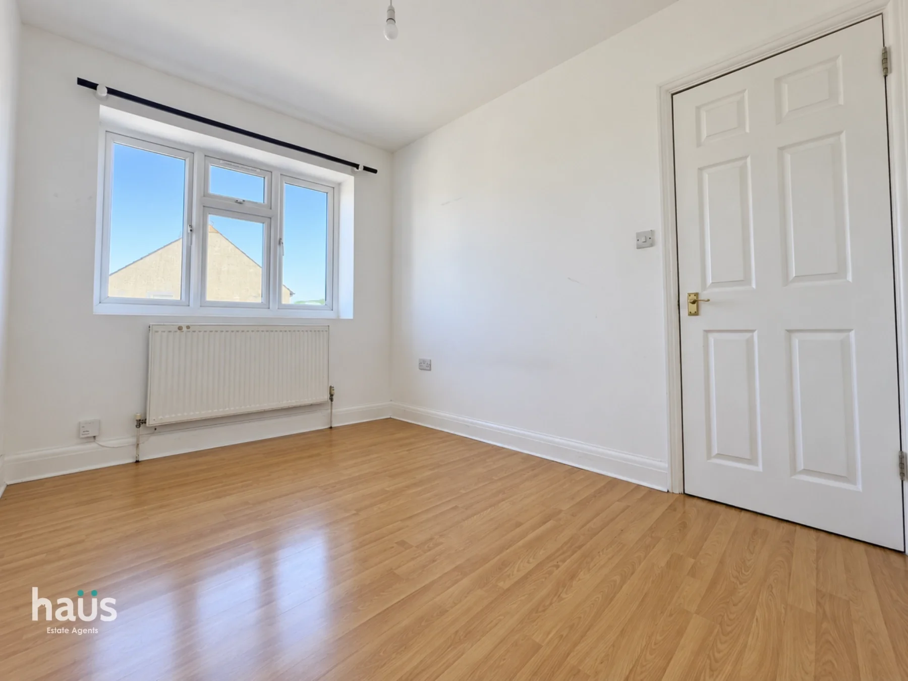 Flat Woodlands Road in Gillingham
