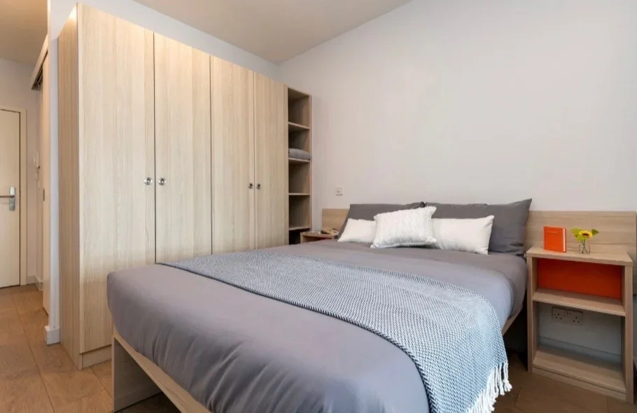 Room St Edward's Road in Portsmouth