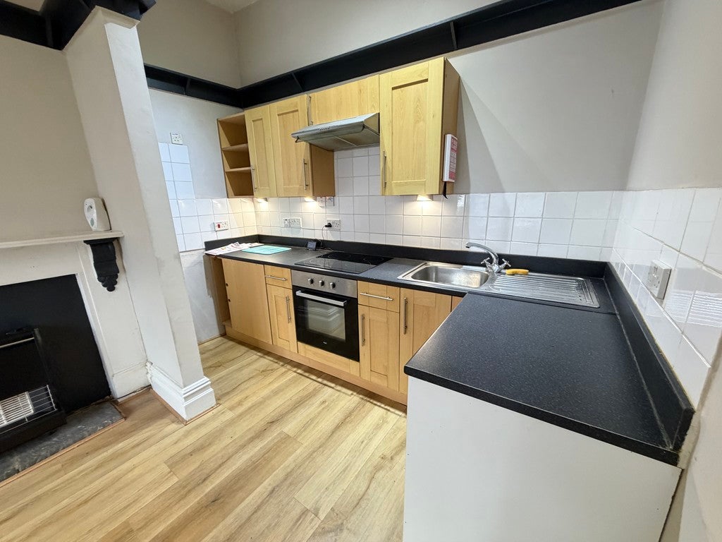 Flat Penn Road in Wolverhampton