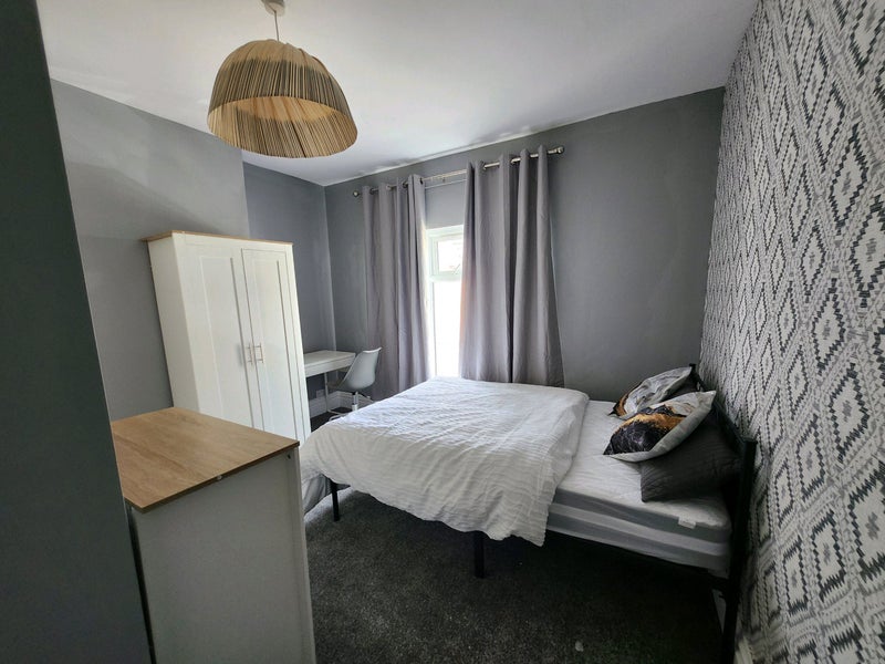 Room Hill Street in Rugby