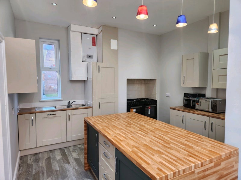 Room Hill Street in Rugby