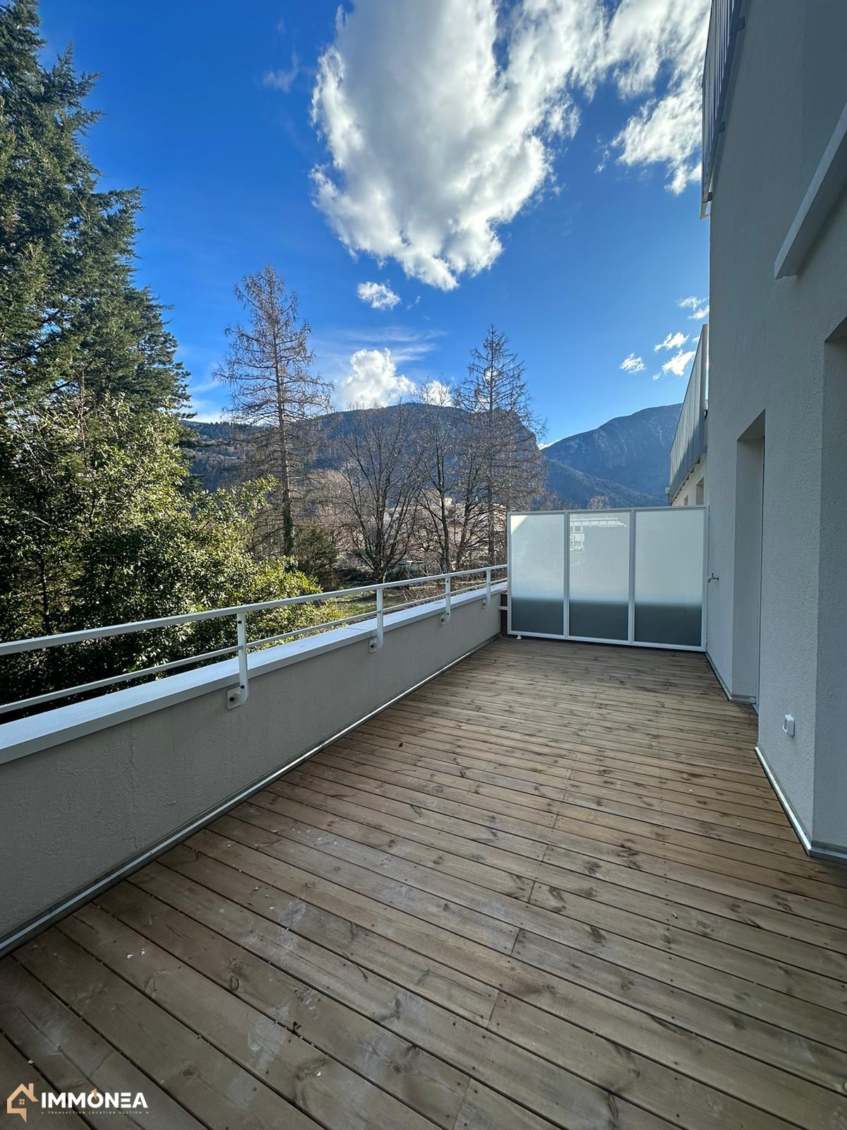 Appartement Avenue du Docteur Jacques Arnaud à Cluses