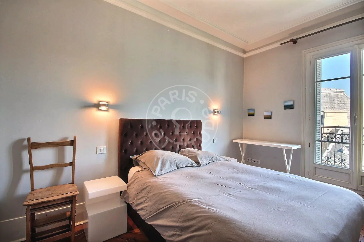 Appartement Place Gambetta à Paris