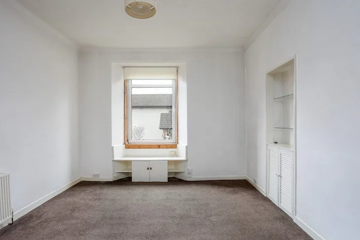 Flat Albert Street in City of Edinburgh
