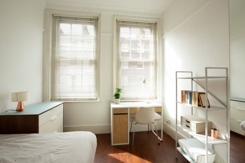 Room Marchmont Street in Greater London