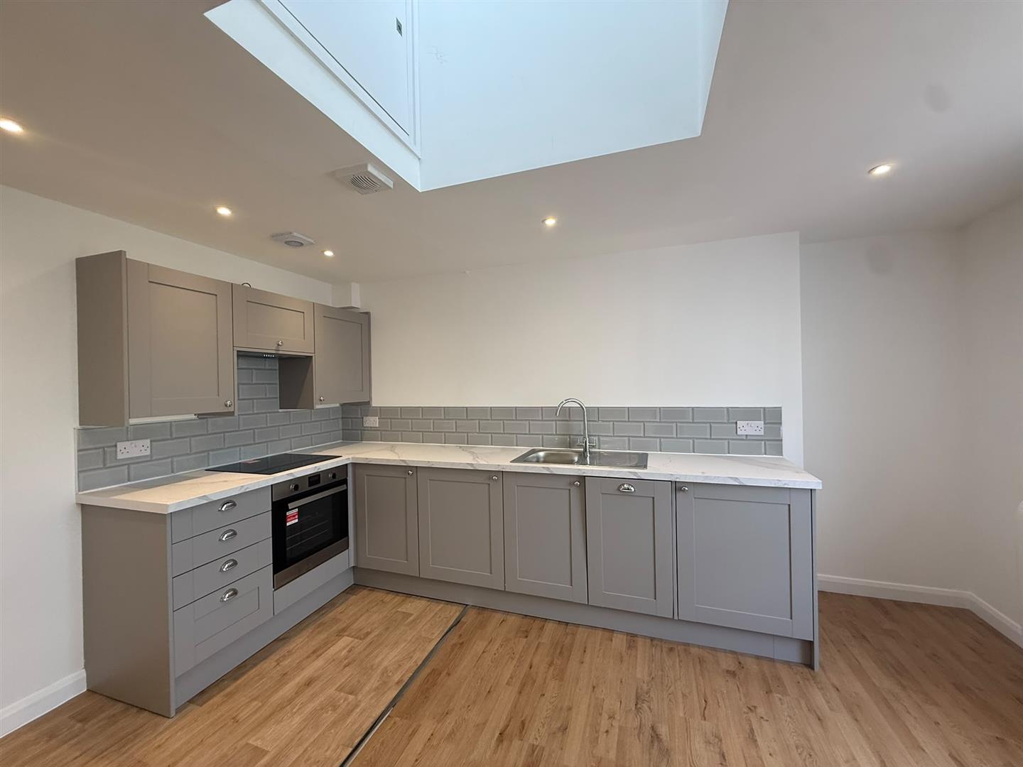 Flat Montague Street in Worthing