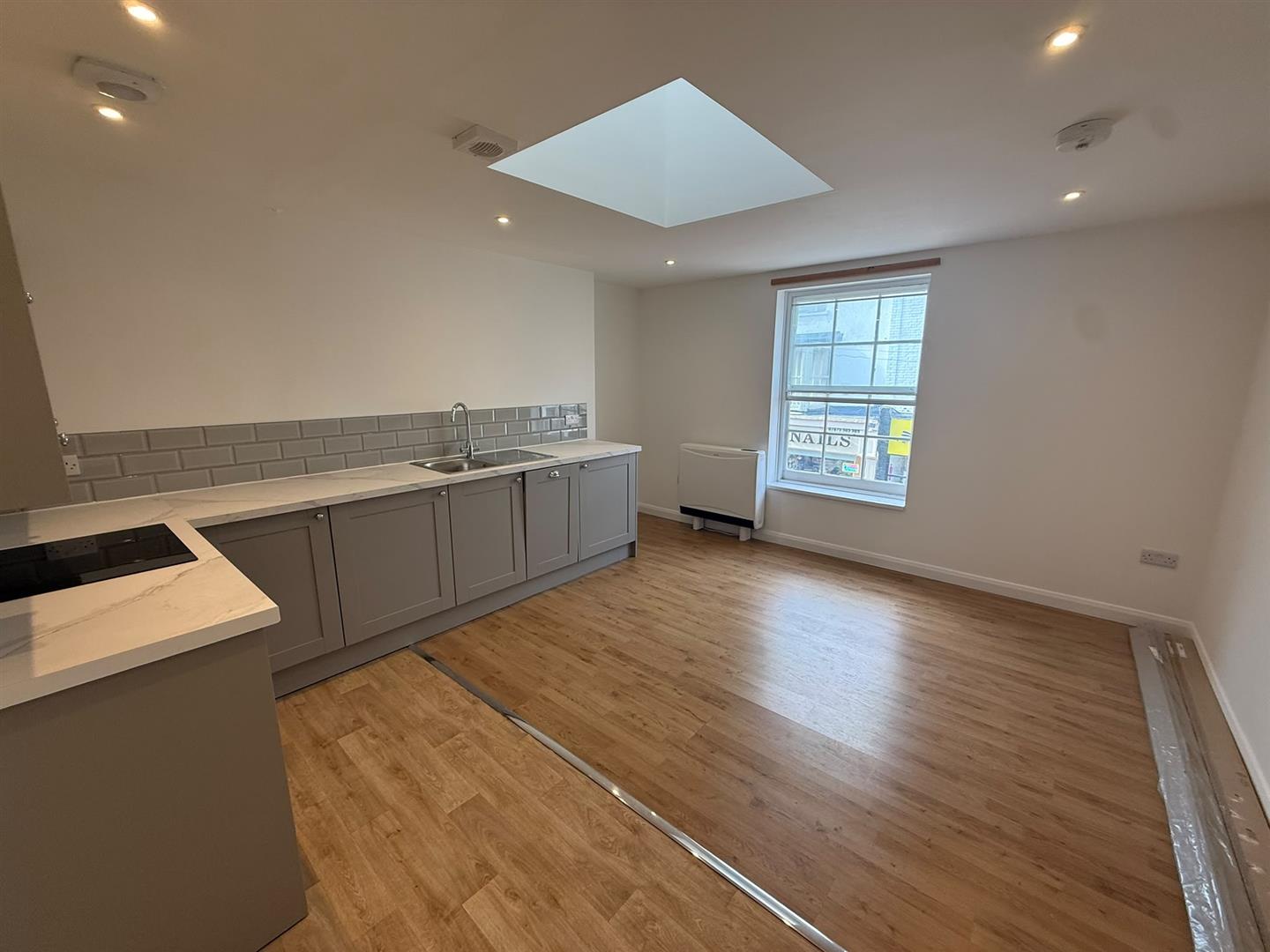 Flat Montague Street in Worthing