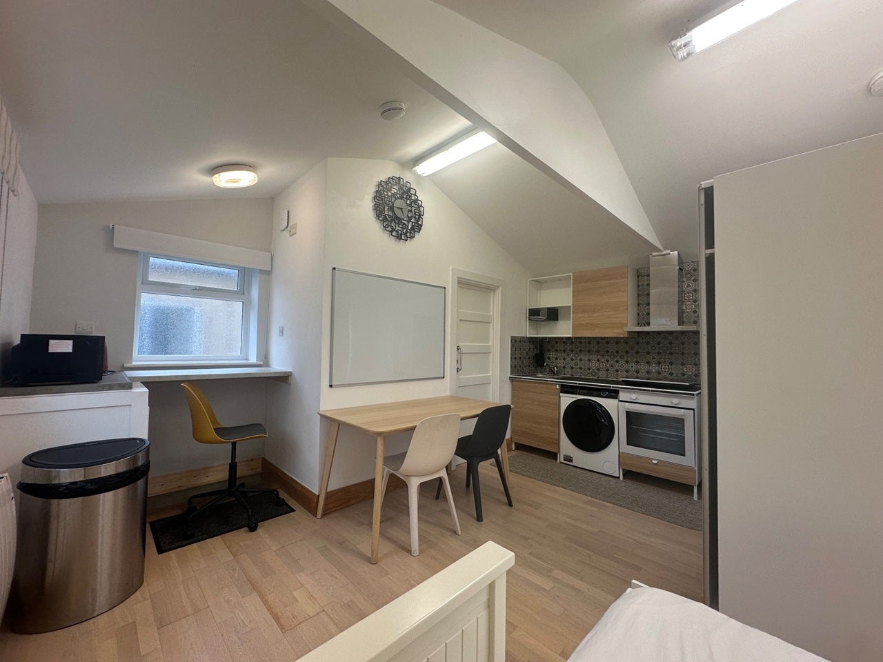 Room Crane Way in Cranfield