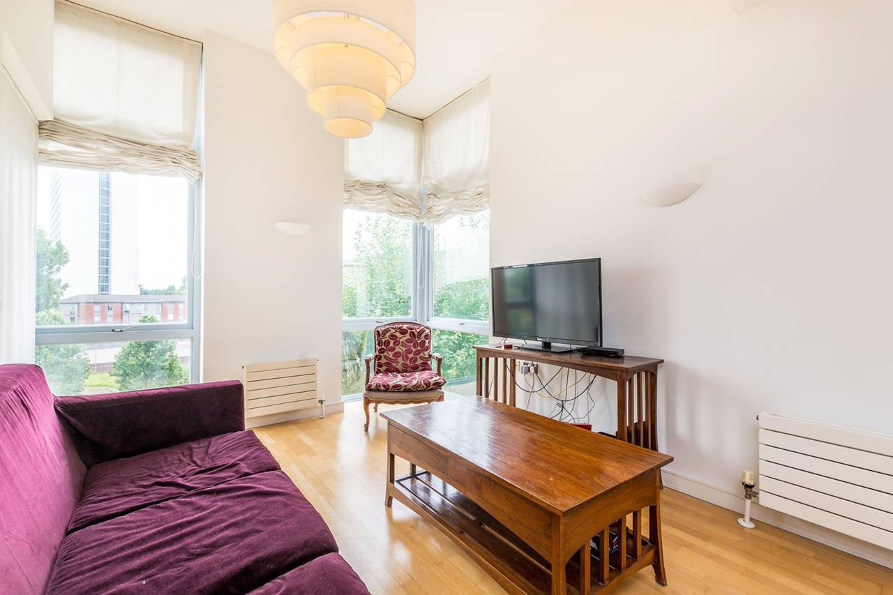 Flat Hunt Close in Greater London