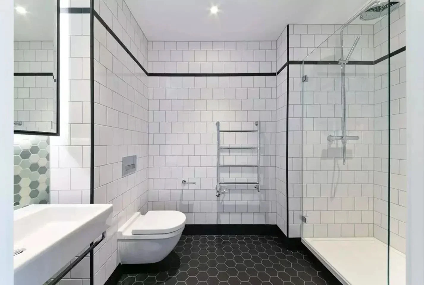 Flat Lyell Street in Greater London