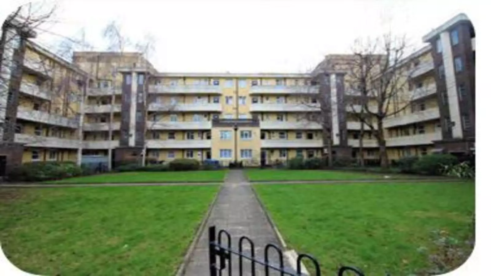 Flat Senrab Street in Greater London