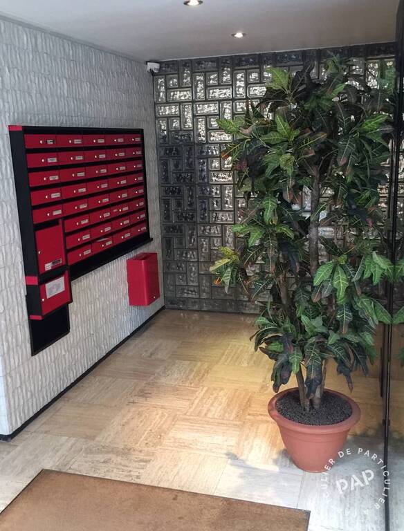 Room Rue Corvisart in Paris