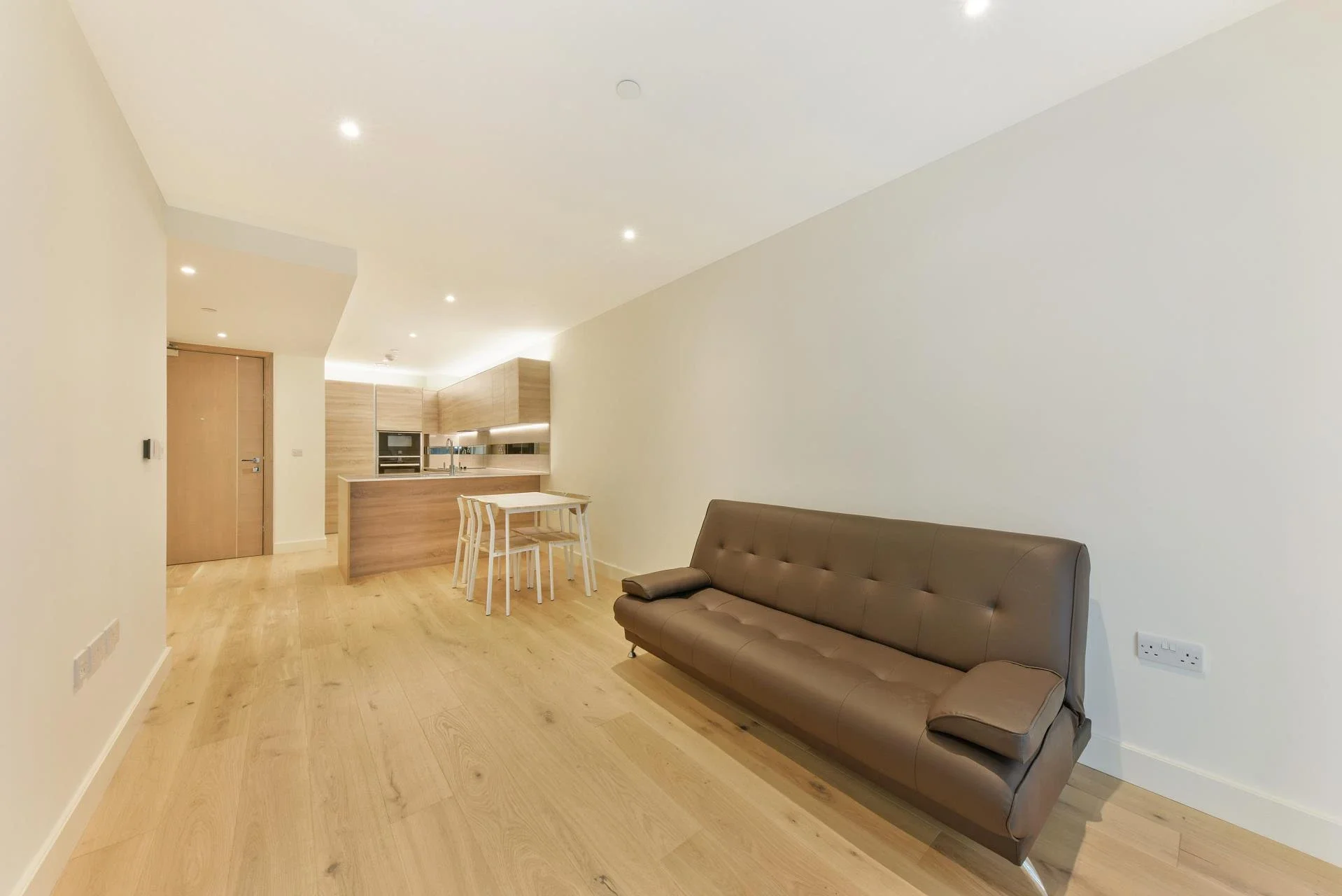 Flat Duke of Wellington Avenue in Greater London