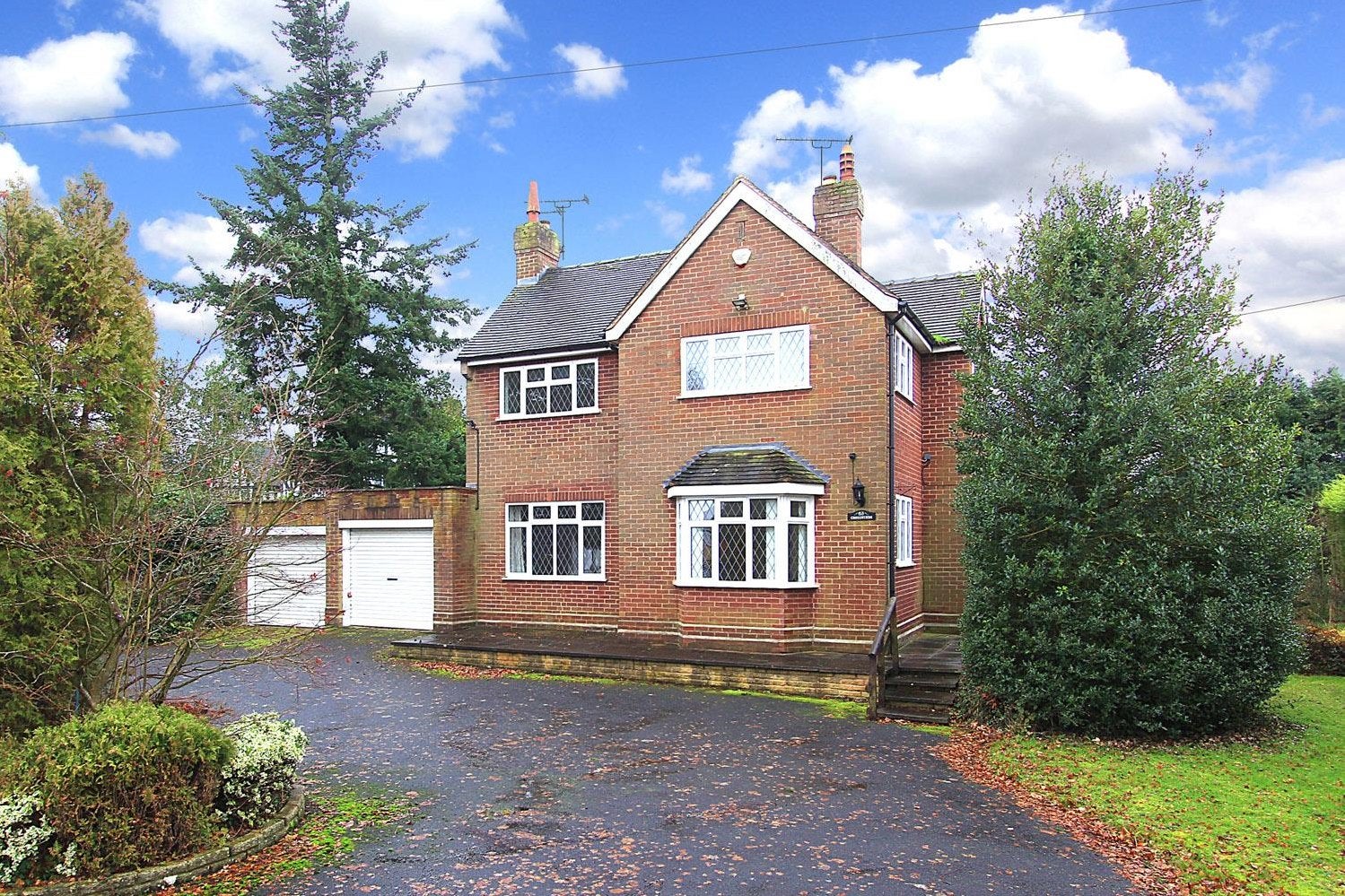 House Springhill Lane in South Staffordshire