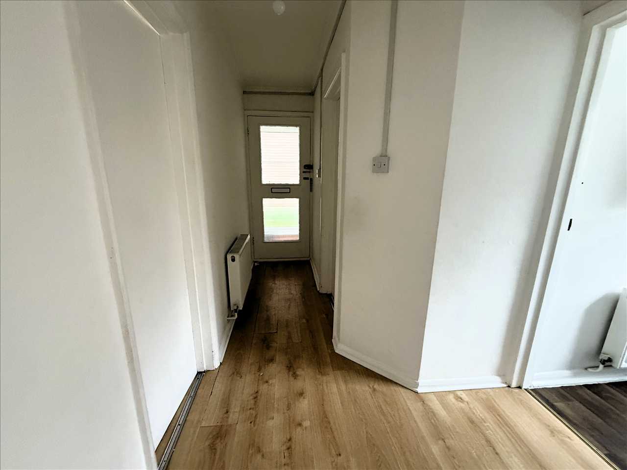 Flat Wycliffe Row in Gravesham