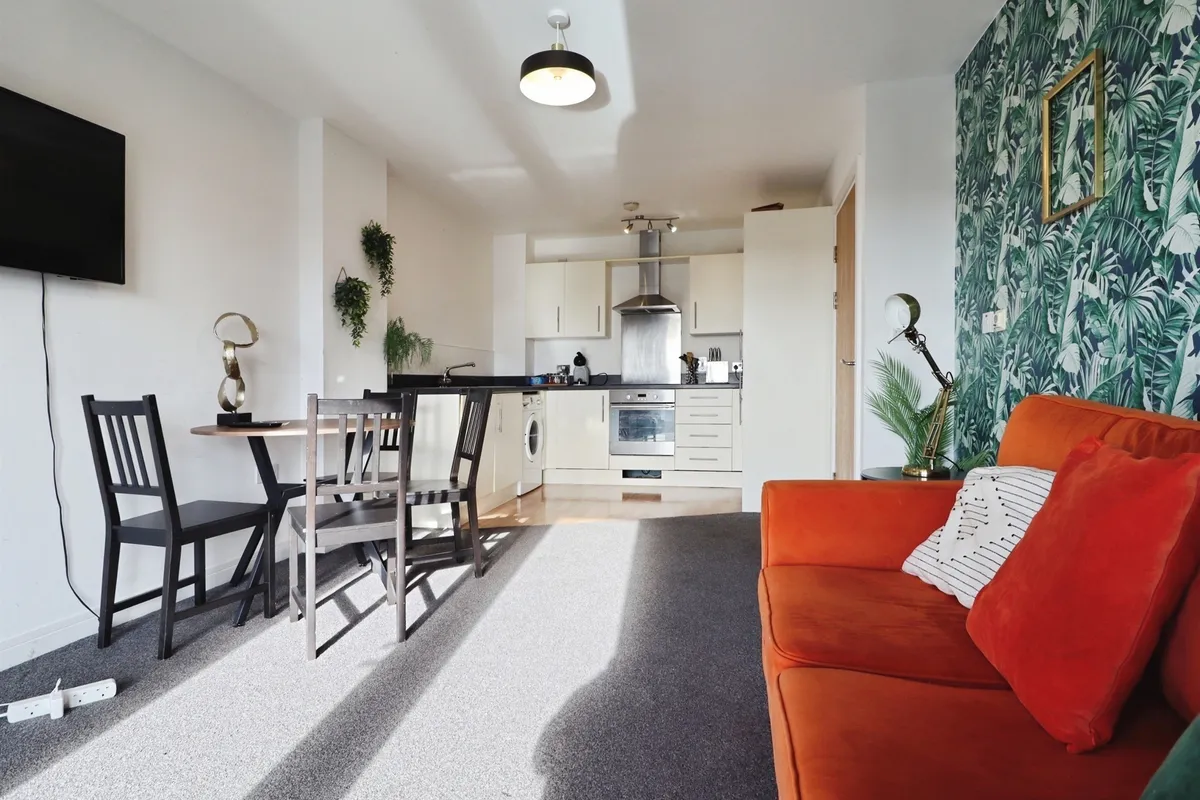 Flat Overstone Court in Cardiff