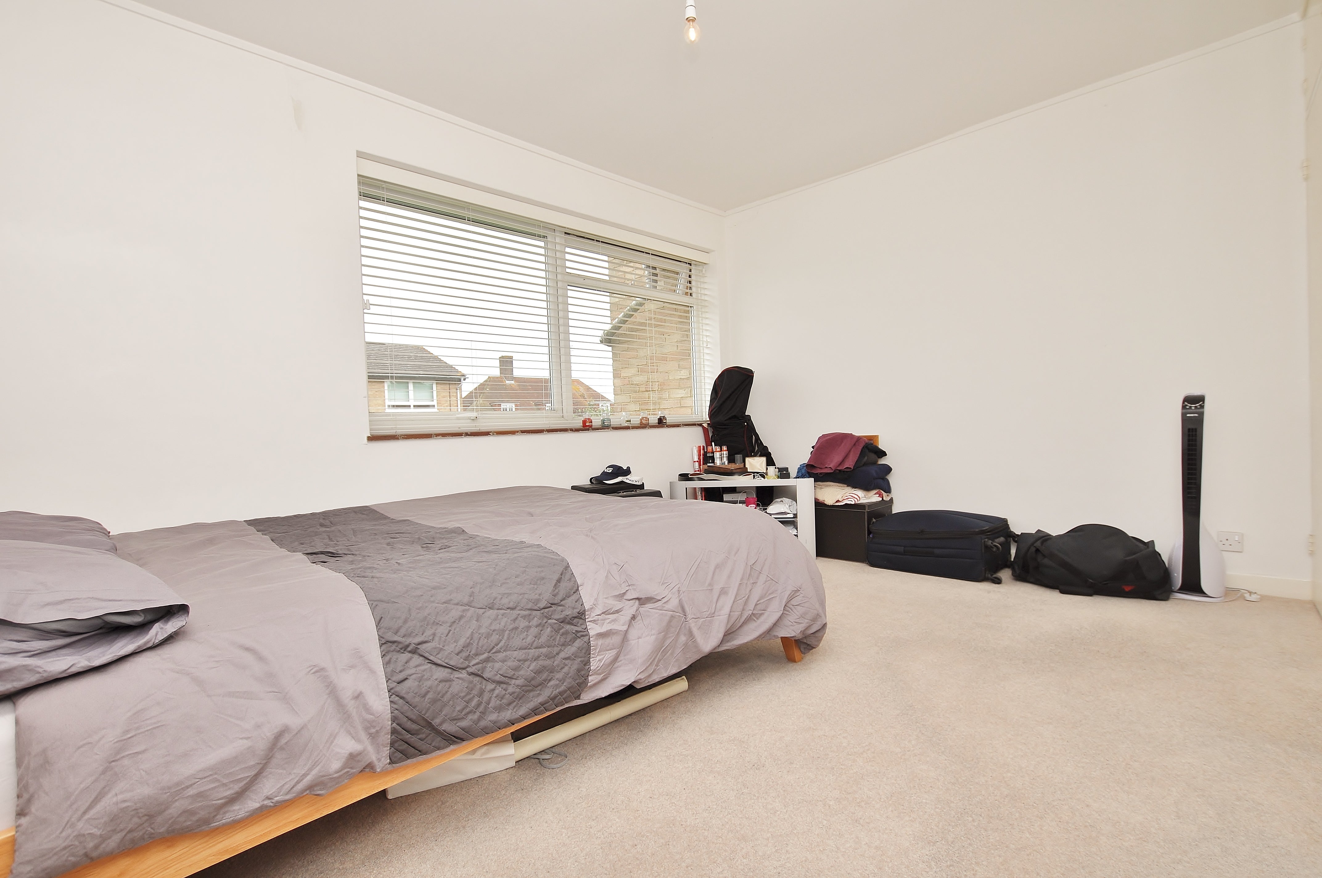 Flat Powell Close in Guildford