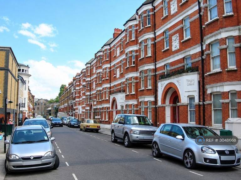 Flat Rushcroft Road in Greater London