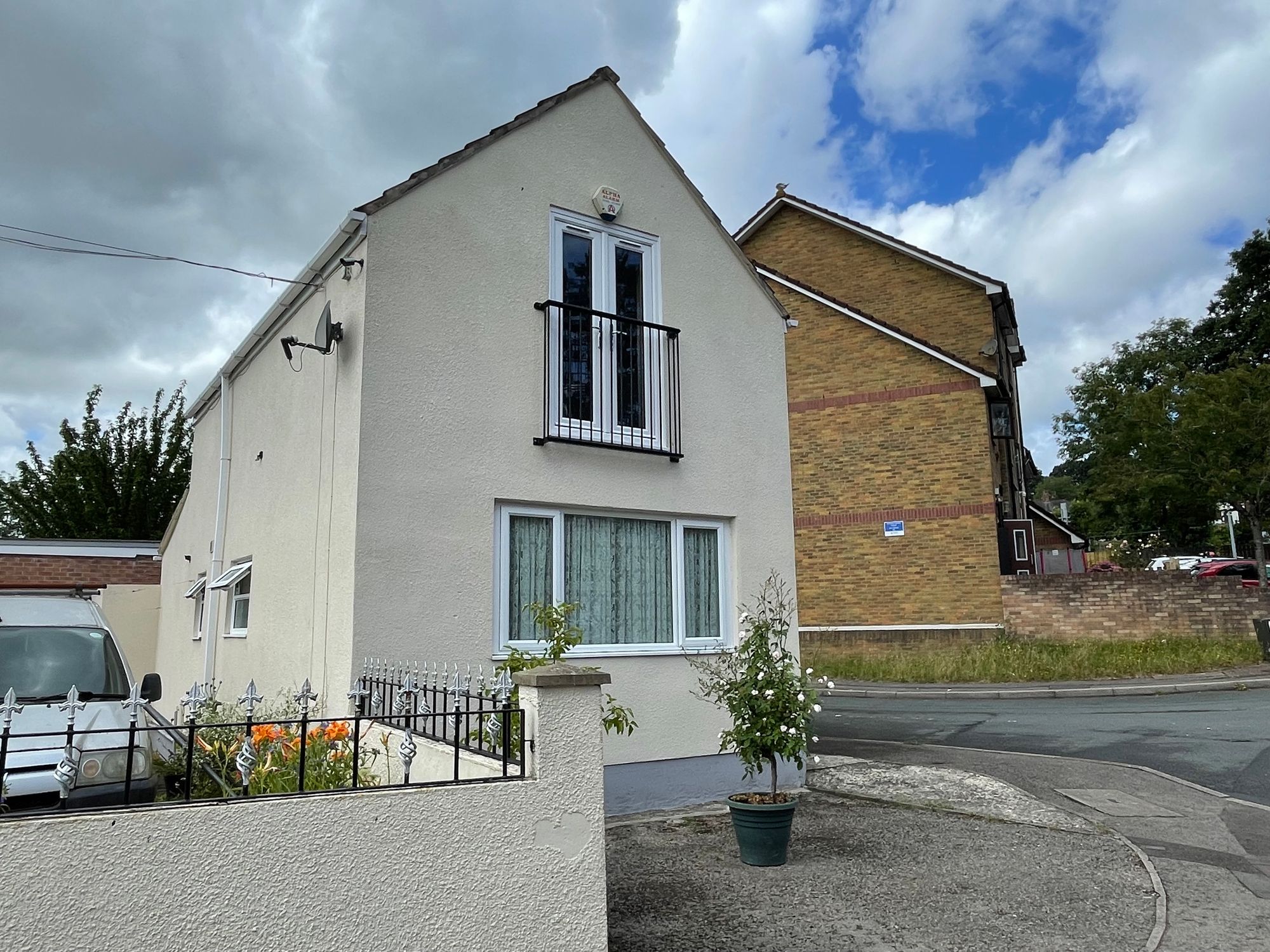House Aubrey Hames Close in Newport