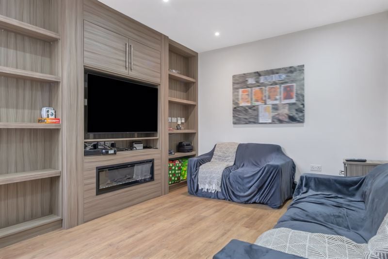 Flat Ashburnham Avenue in Nottingham