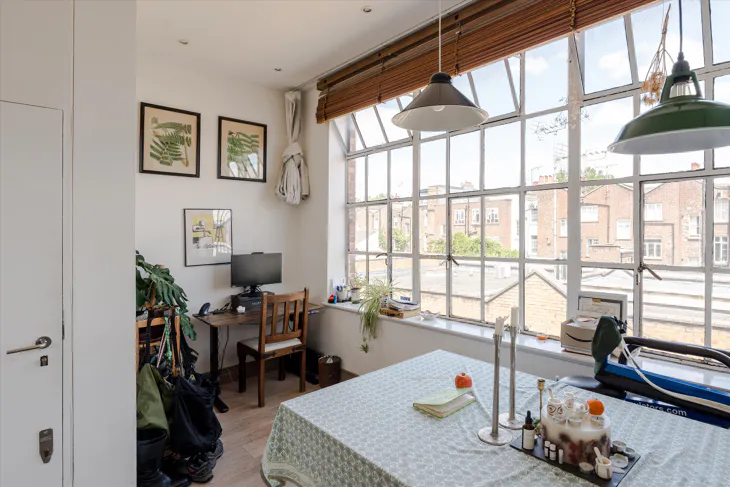 Flat Plympton Street in City of Westminster