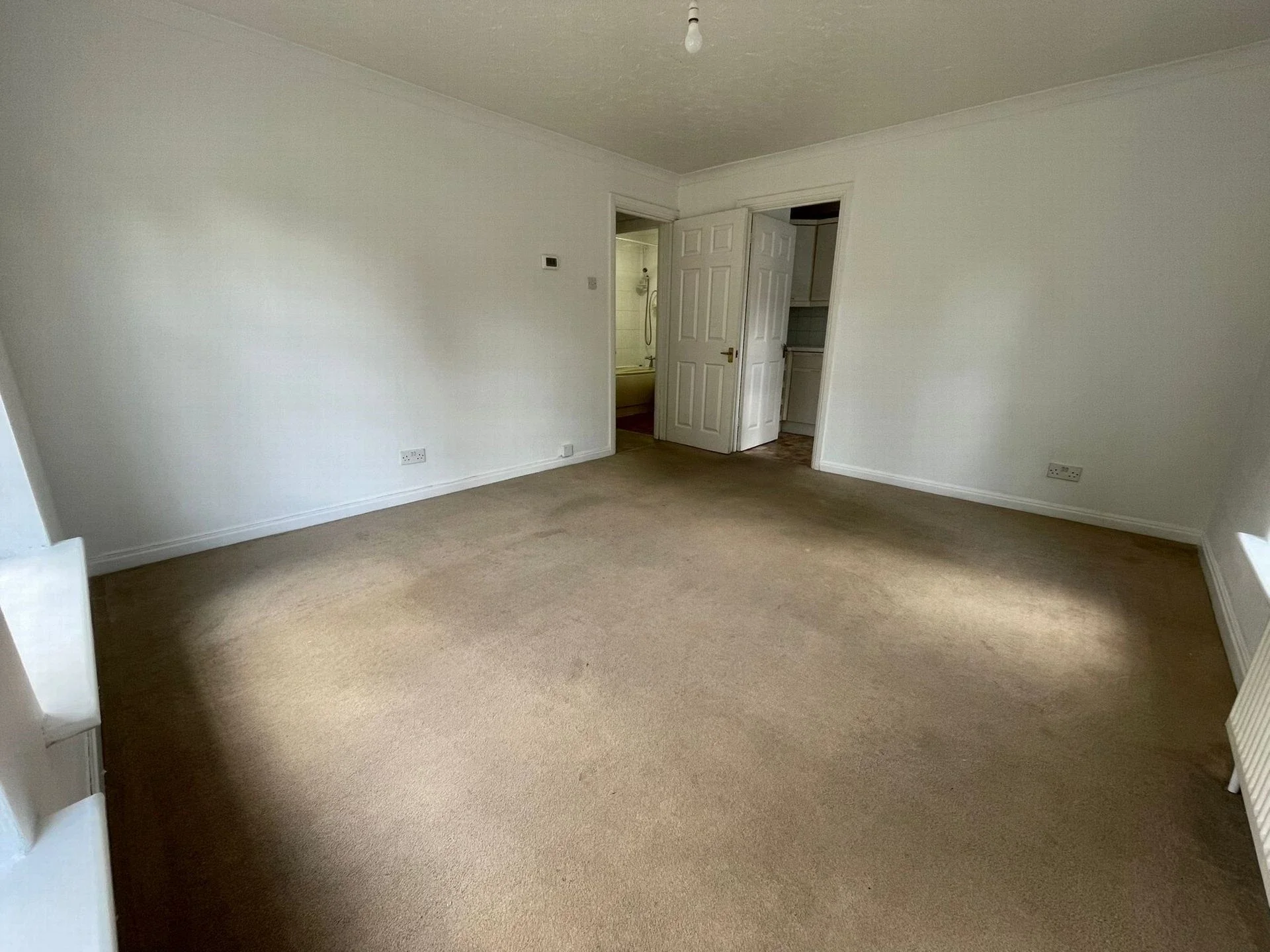 Flat Victoria Road in Rushmoor