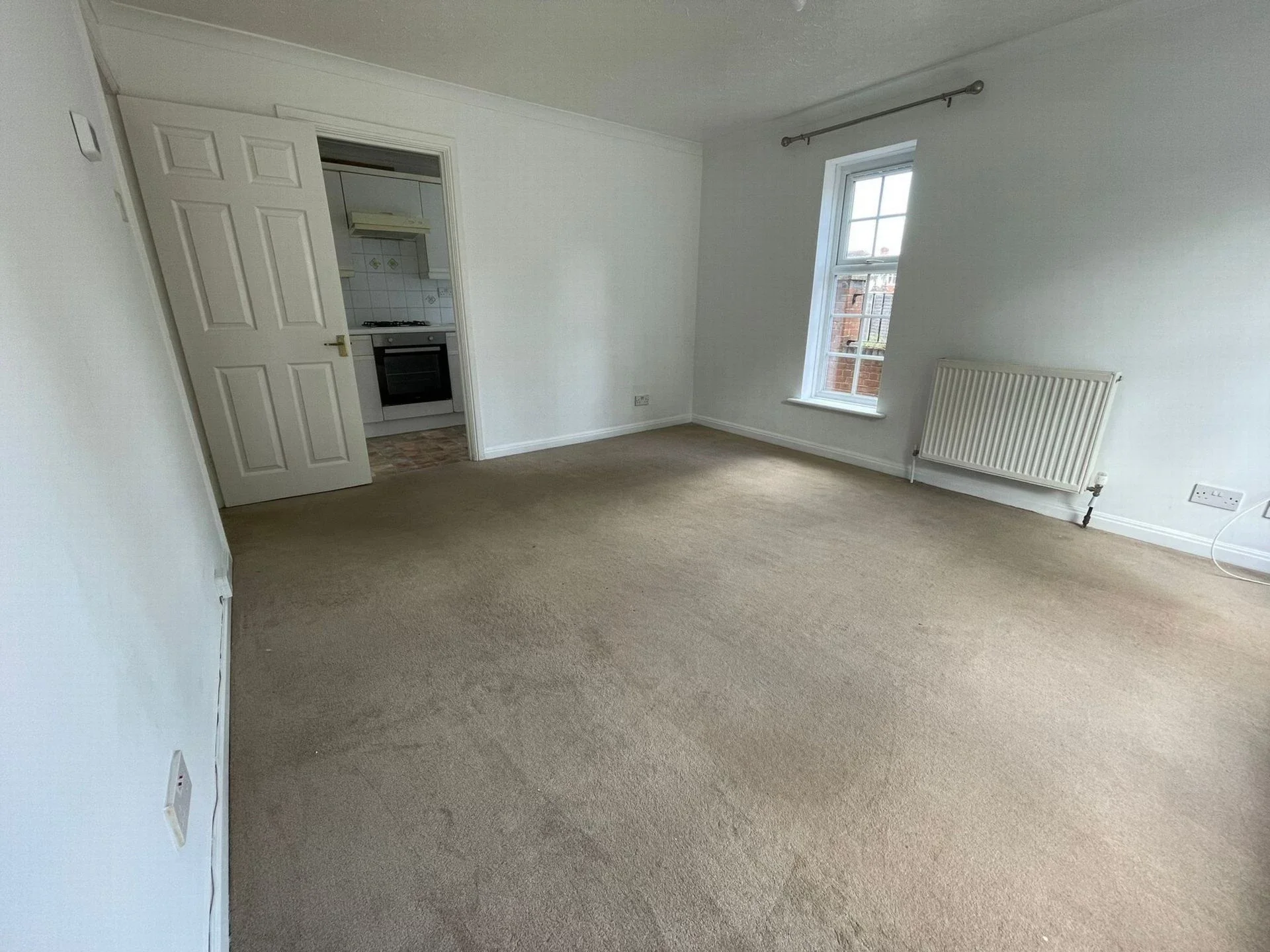 Flat Victoria Road in Rushmoor