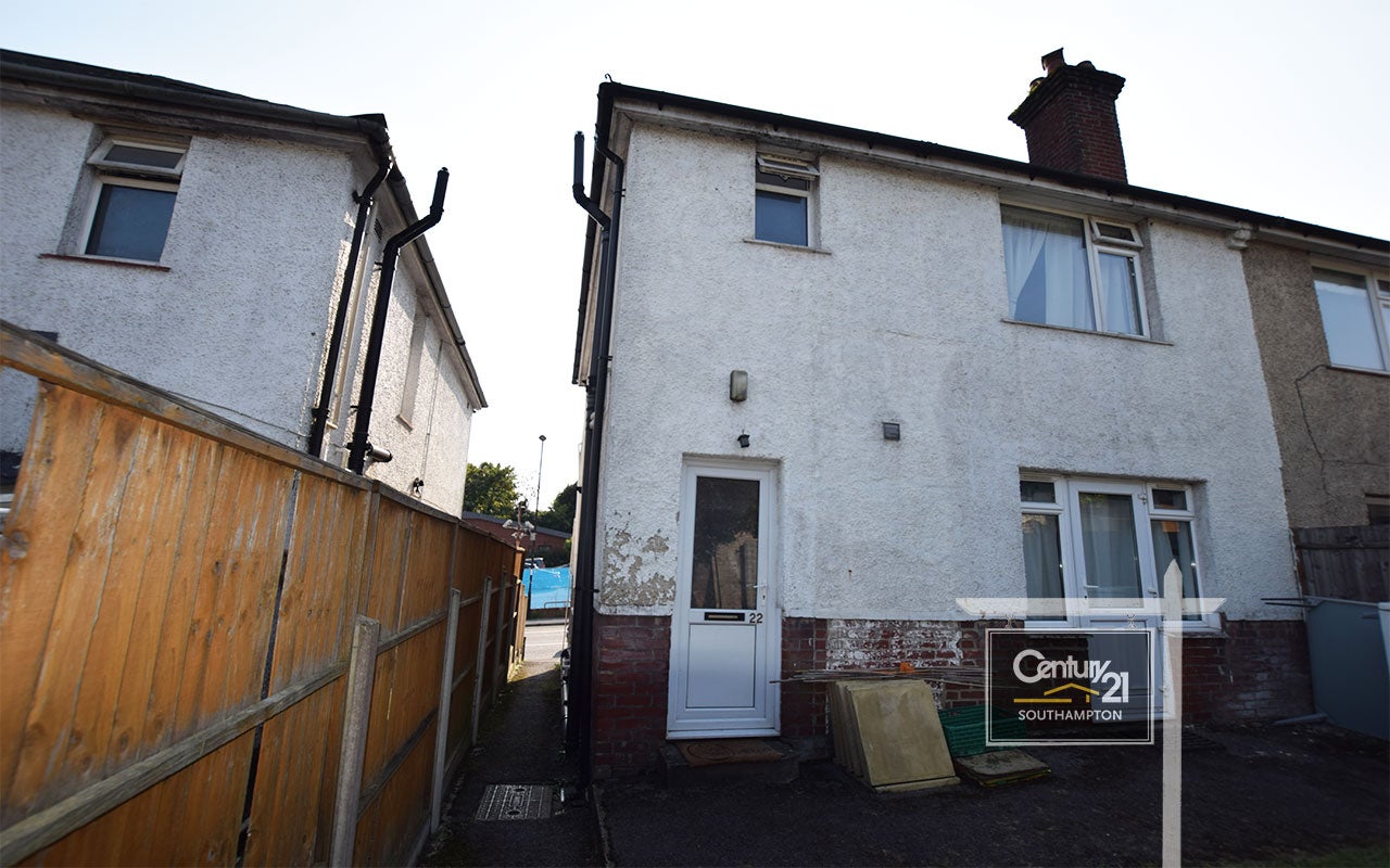 Flat St Denys Road in Southampton