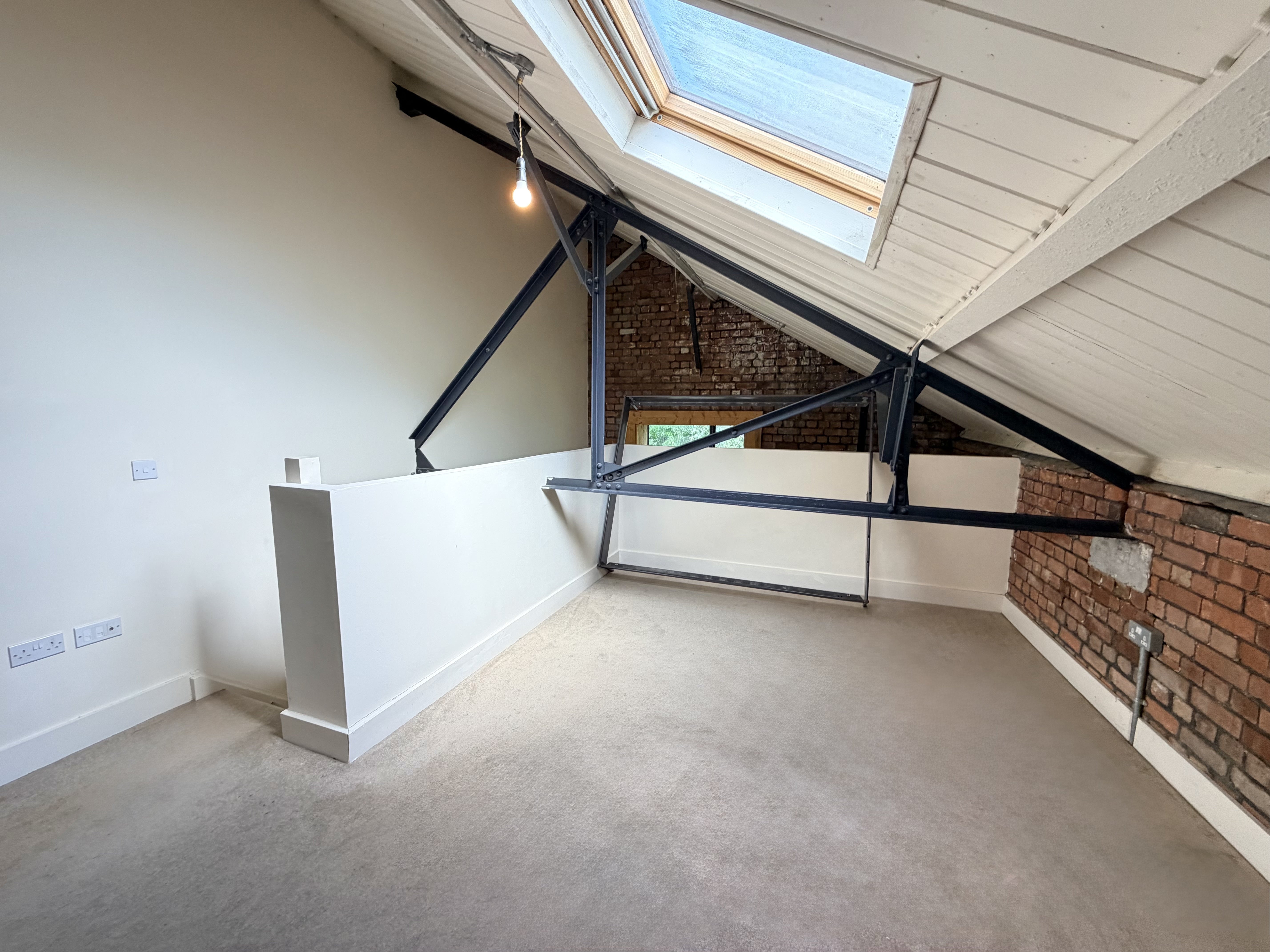 Flat Pendyris Street in Cardiff