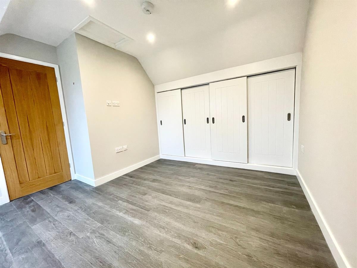 Flat Isington Road in East Hampshire