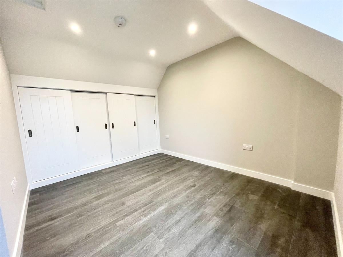 Flat Isington Road in East Hampshire