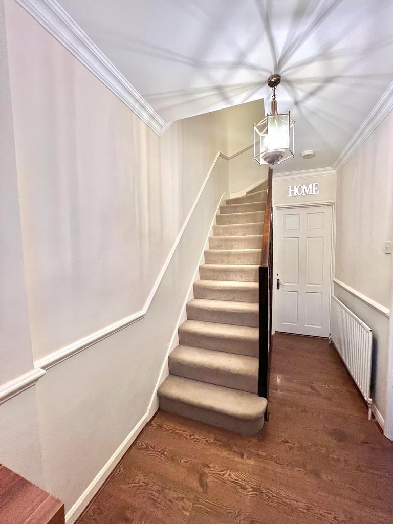 Flat Martin Road in Greater London