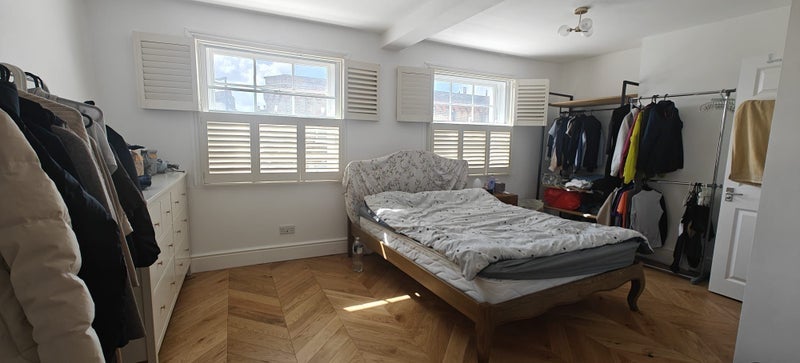 Room Old Woolwich Road in Greater London