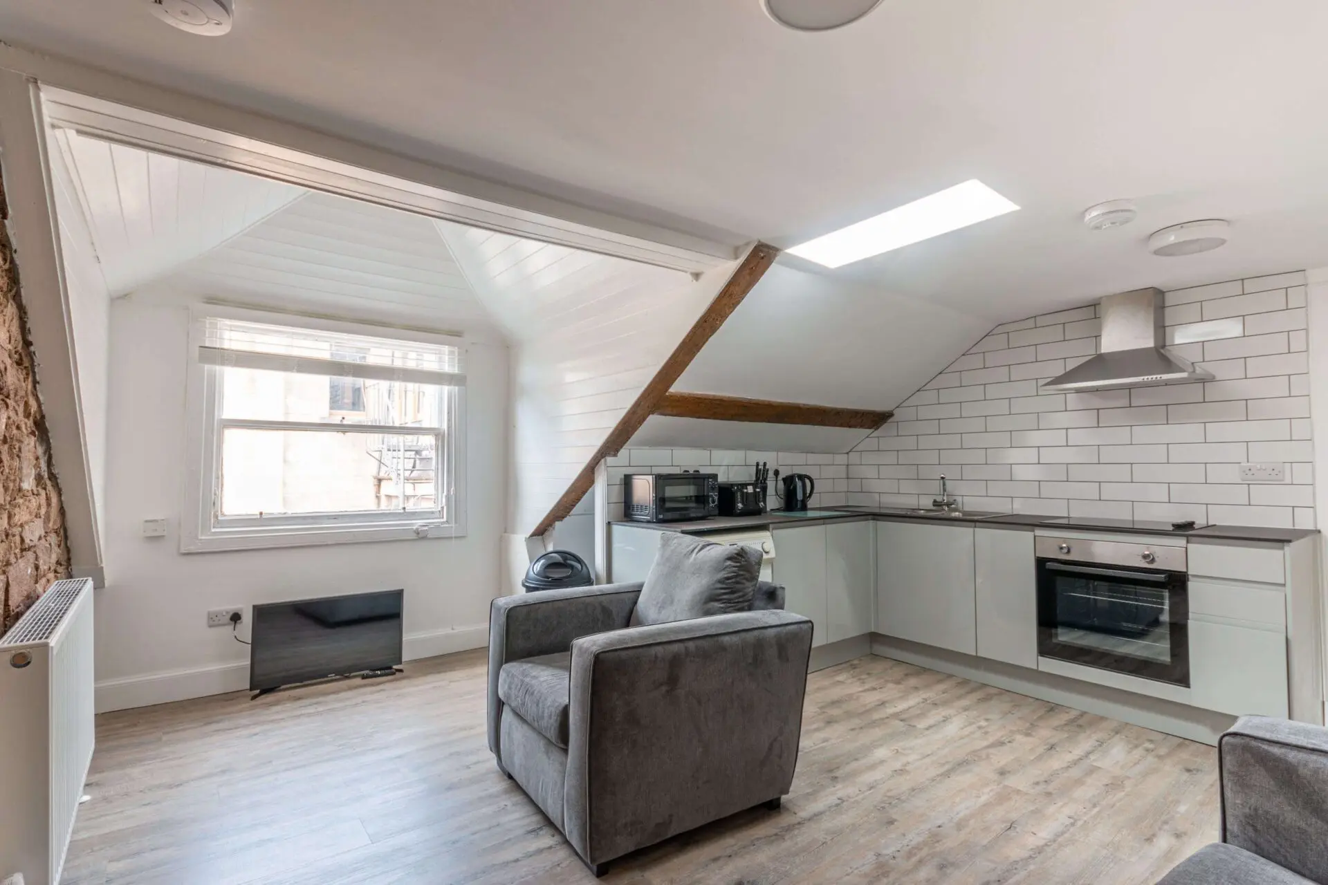 Flat Nicolson Square in City of Edinburgh
