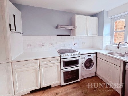 Flat Philips Close in Greater London