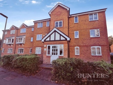 Flat Philips Close in Greater London