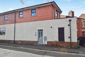 Flat Barbourne Lane in Worcester