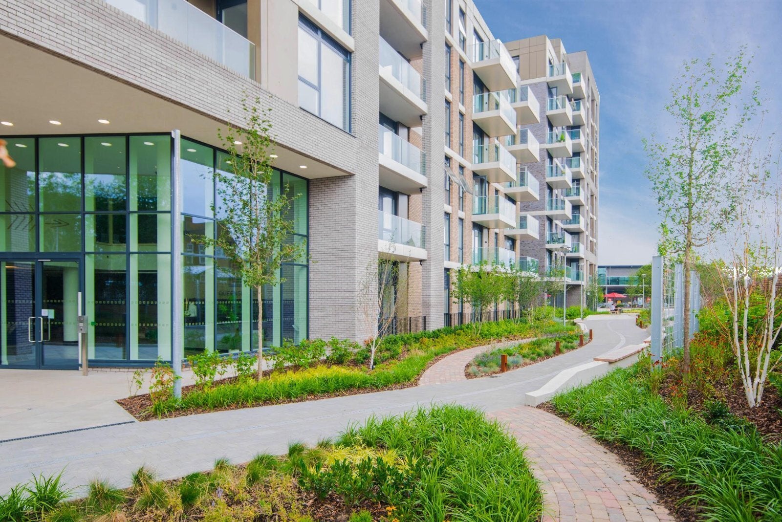 Flat Sopwith Way in Greater London