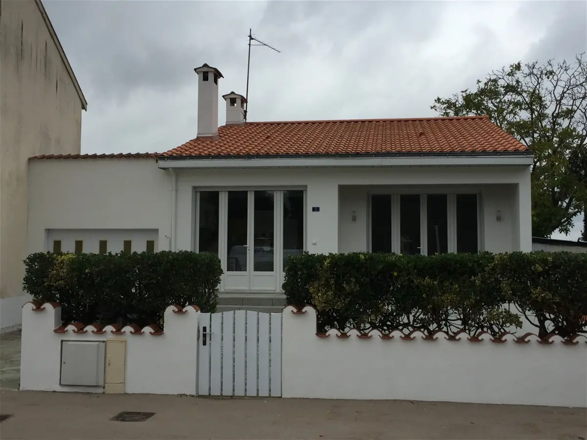 Maison Place du 11 Novembre à Geneston