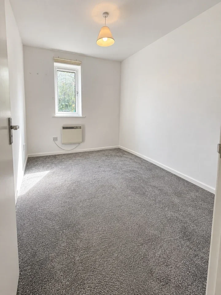 Flat Wedgewood Road in North Hertfordshire