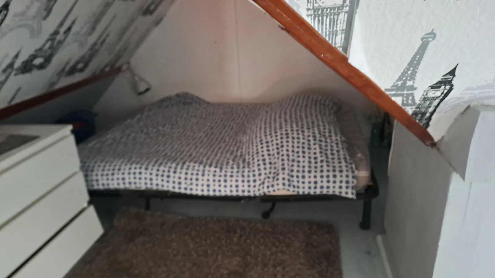 Room Rue de Larchant in Saint-Pierre-lès-Nemours