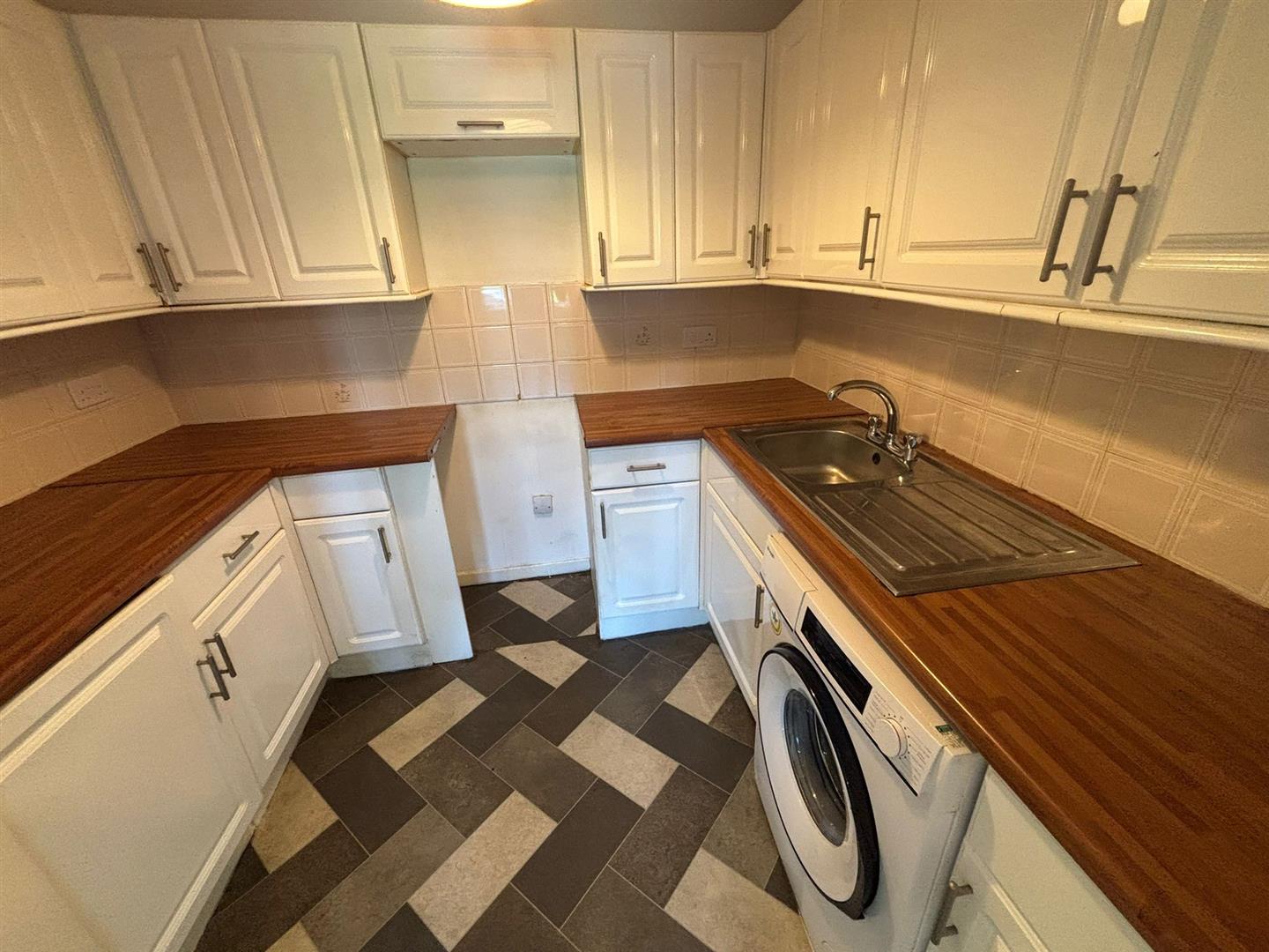 Flat Chapelcross Avenue in Airdrie