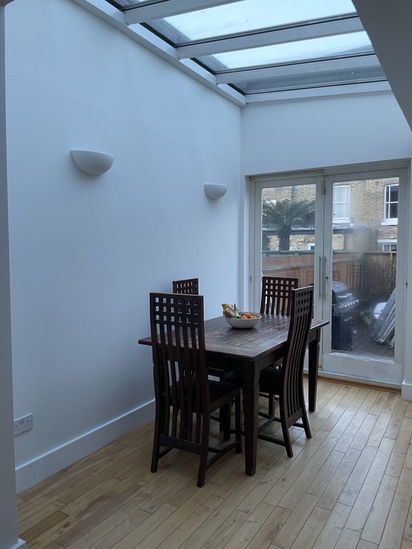 Room Marne Street in City of Westminster
