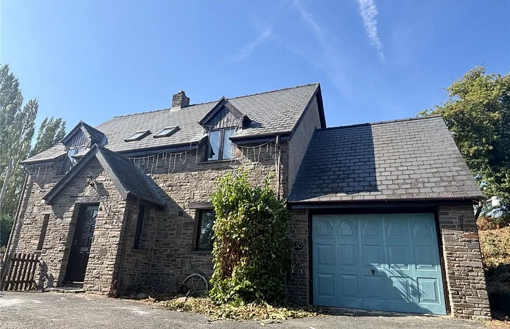 House Llanthomas Lane in Llanigon