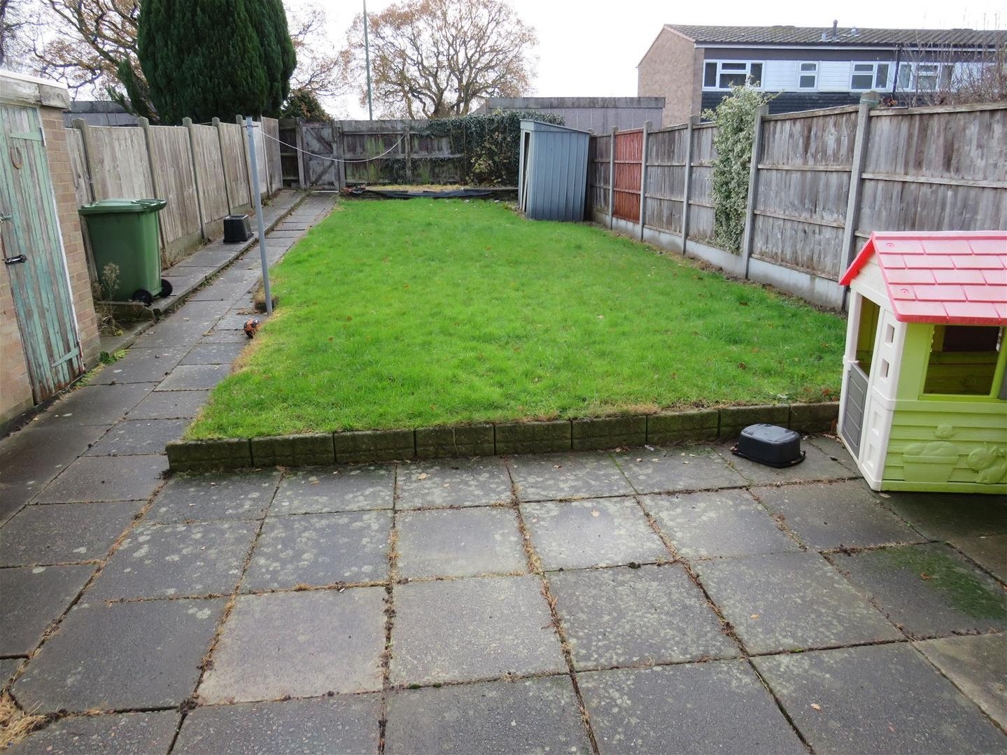 House Piccadilly Close in Chelmsley Wood