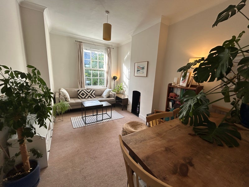 Room Reform Street in Greater London