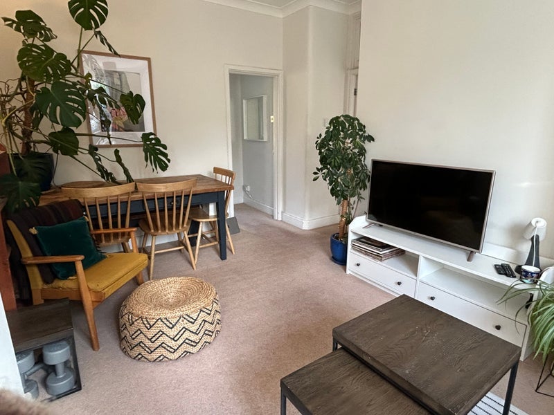 Room Reform Street in Greater London