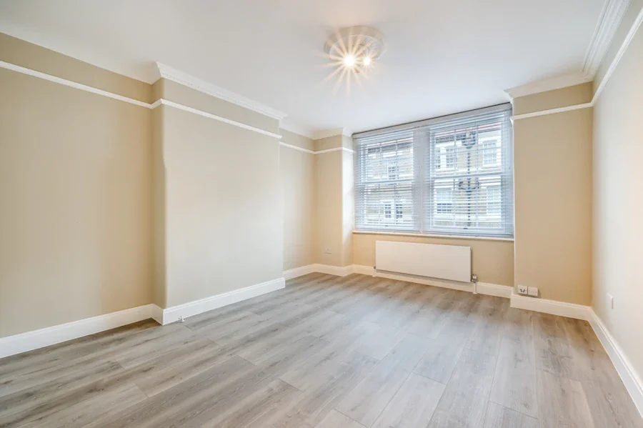 Flat Bryanston Street in London